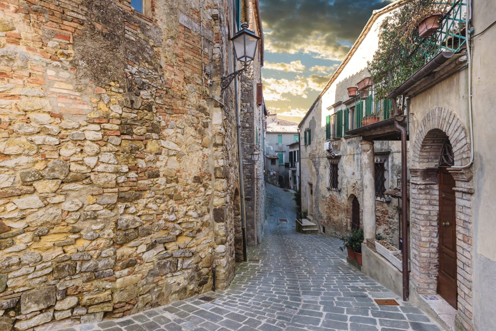 Hidden,Alley,Somewhere,In,The,Tuscan,Town,Of,San,Casciano